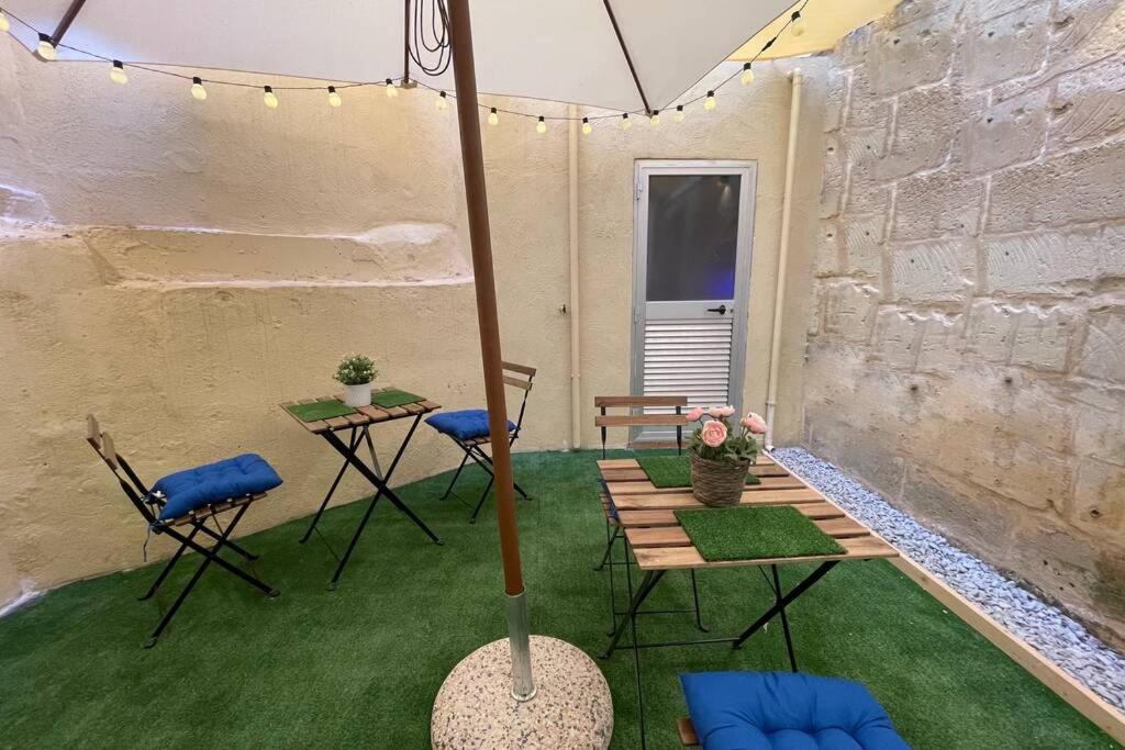 2 Bed Apt In Heart Of St Julians - 5Min From Seafront St. Julian's Exterior foto